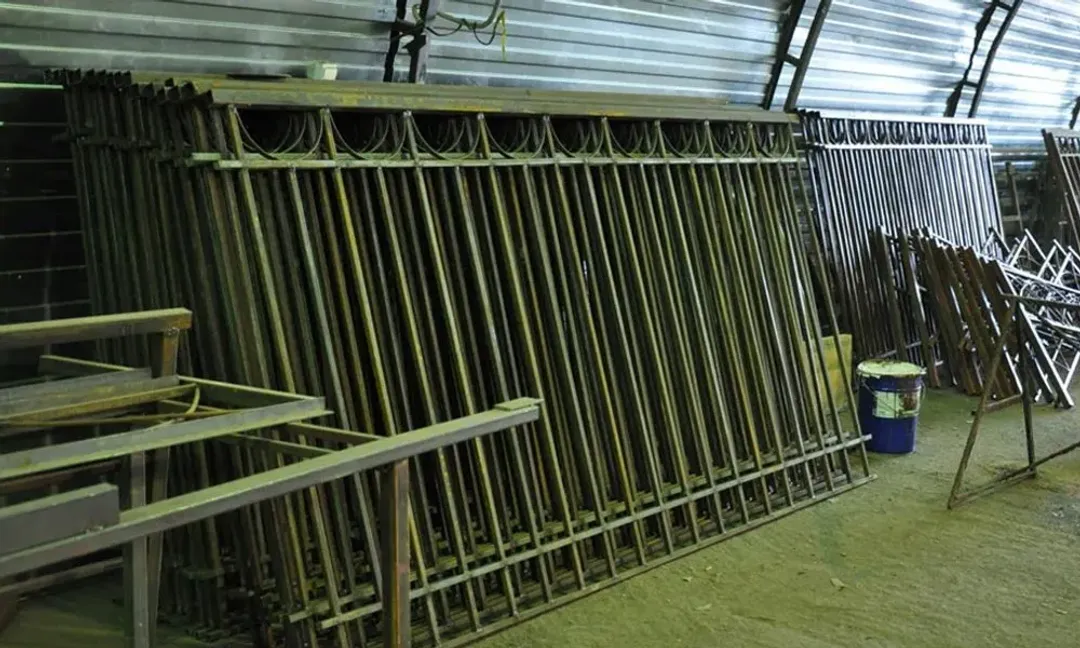 Секции ограждения