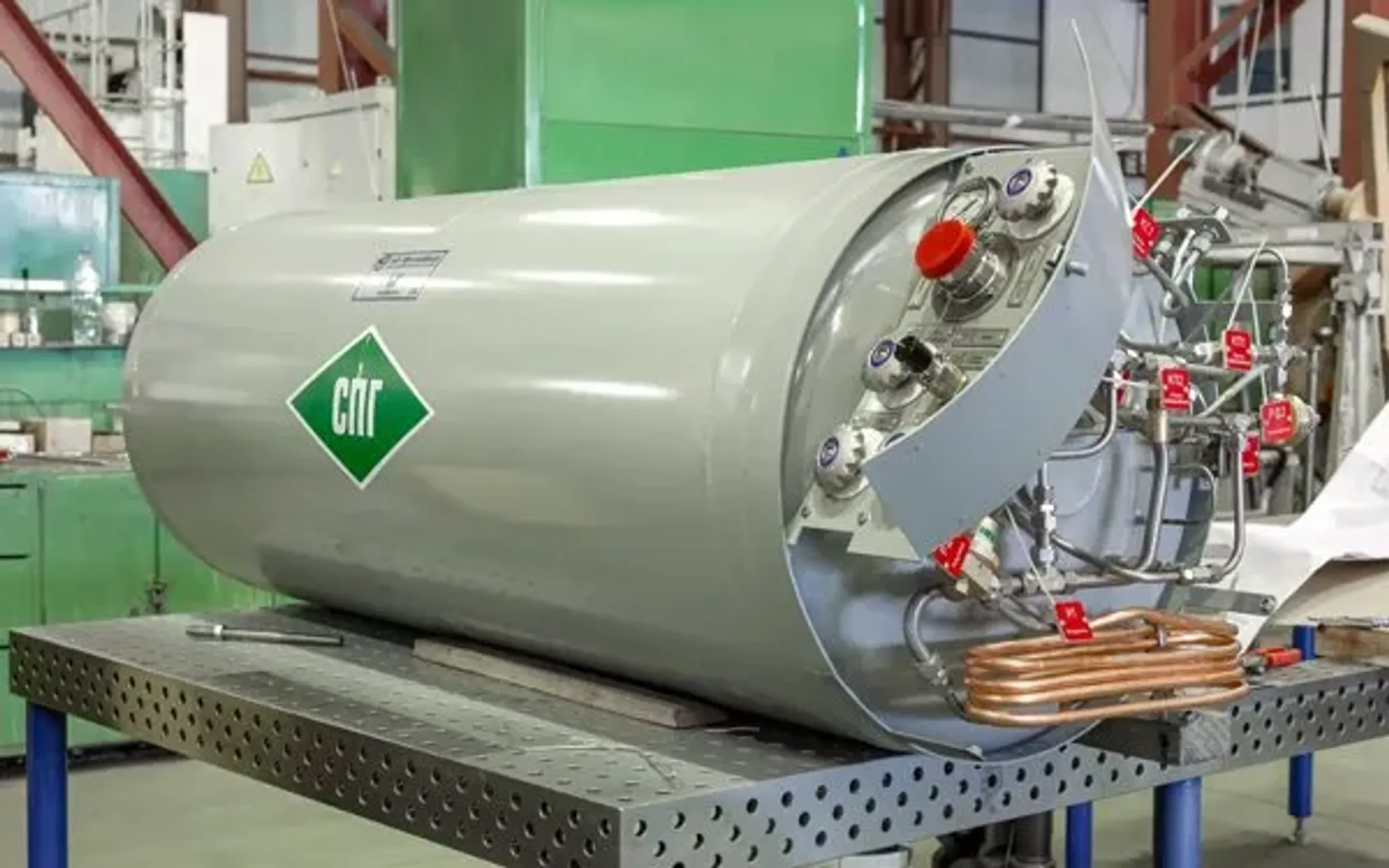 Криогенные установки для водорода и гелия