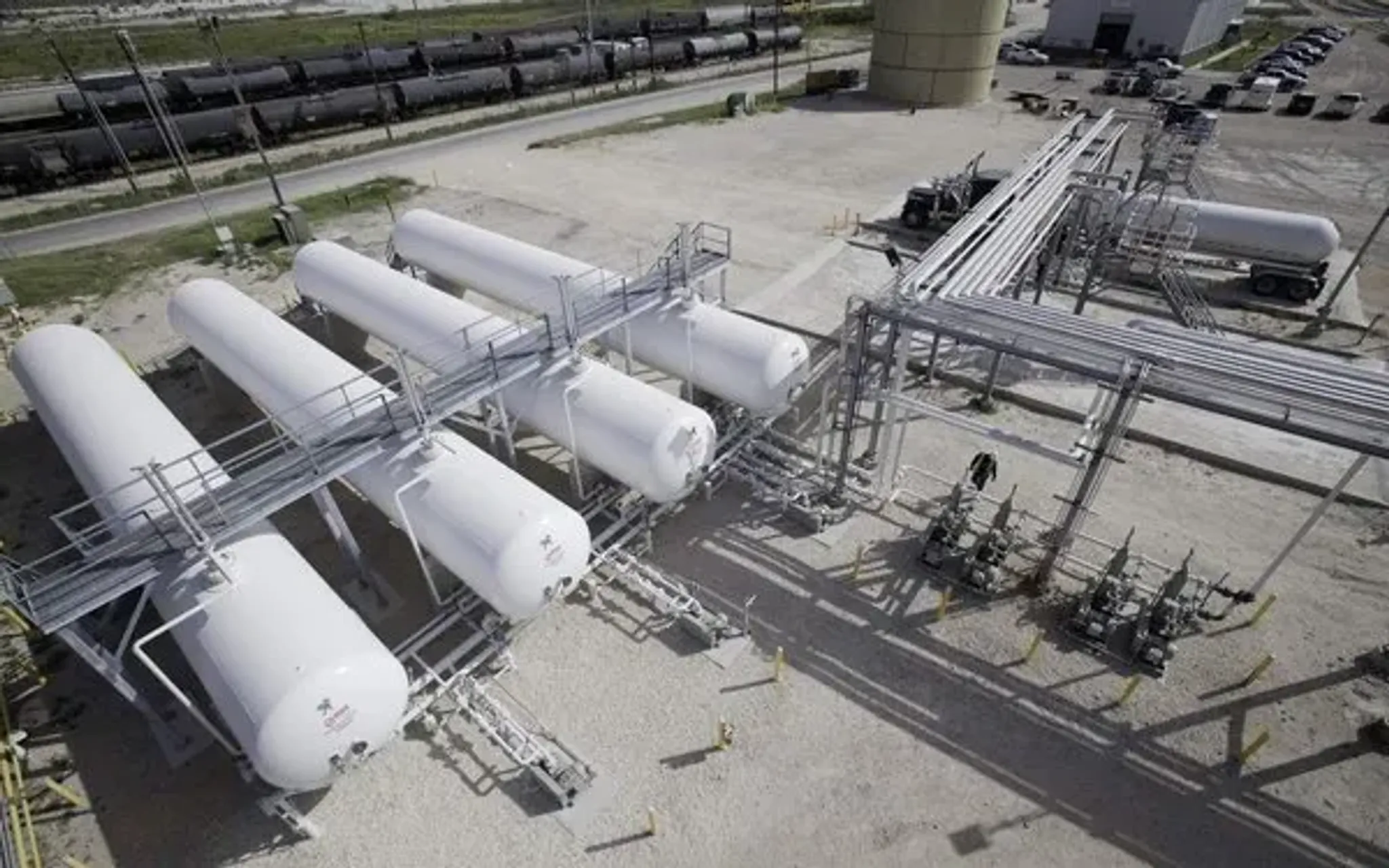 Хранение и регазификация СПГ