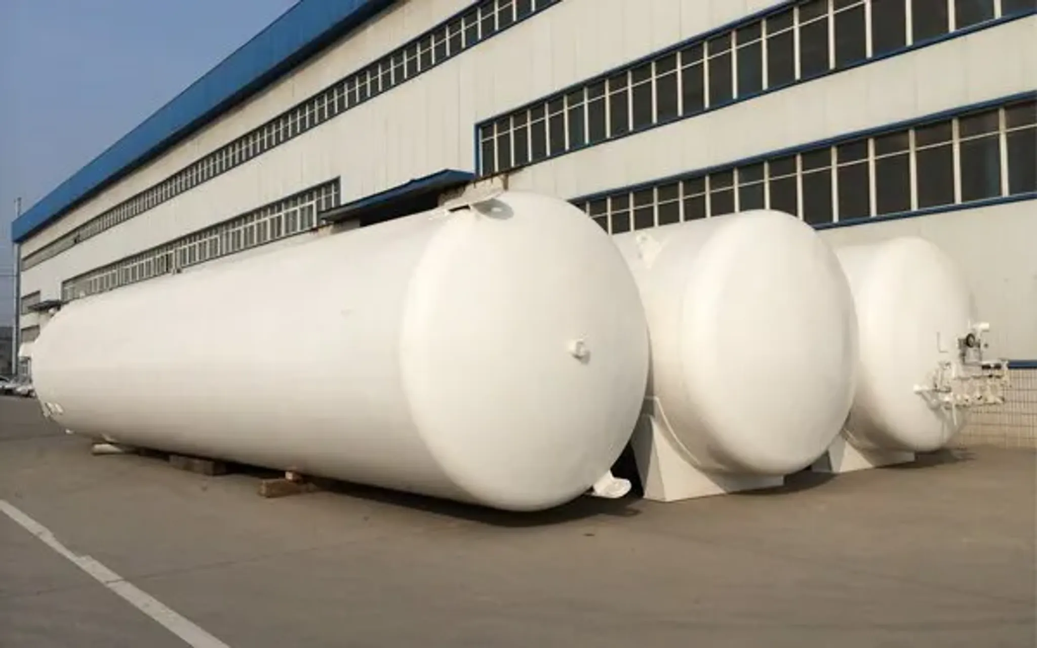 Резервуары и емкости под сжиженный природный газ (СПГ)