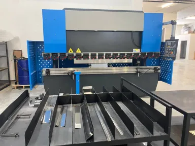 Гибка профиля для фасадных панелей