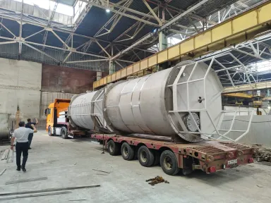 Емкости для хранения щелочи со змеевиком