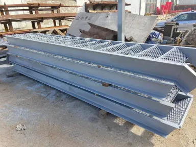 Промышленные стальные лестничные марши